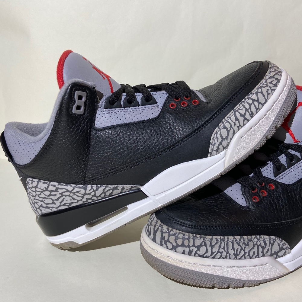 Nike Air Jordan 3 Retro OG, Black Cement - Picture 2 of 7